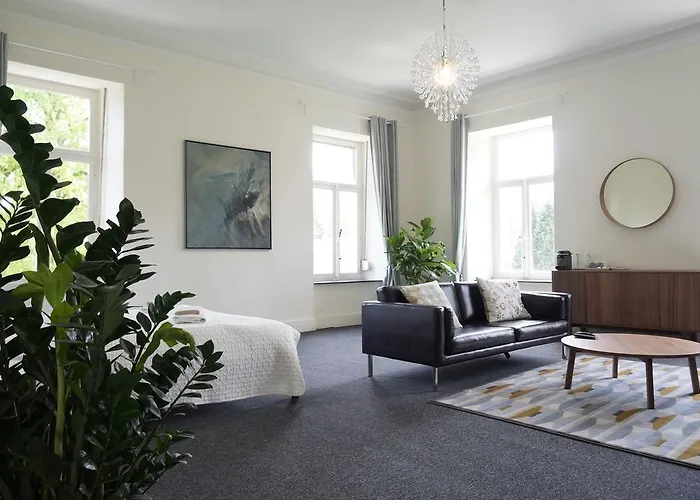 Bed & Breakfast Kasteel Nijswiller 4*