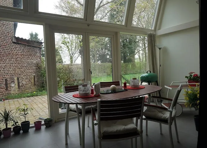 Kasteel Nijswiller Bed & Breakfast