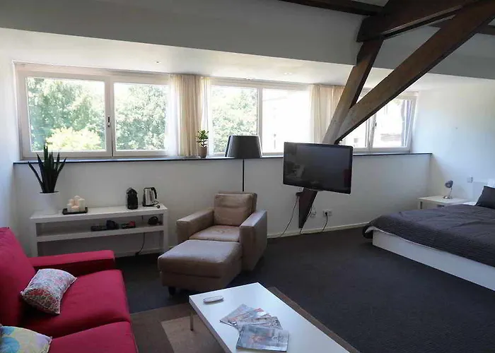 Kasteel Nijswiller Bed & Breakfast Wittem